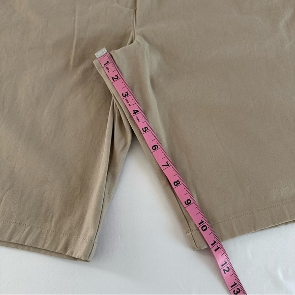New Girls Size 16.5 Plus Izod Khaki Shorts Bermuda Chino School Uniform NWT - Picture 10 of 12